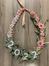 Load image into Gallery viewer, Graduation Ribbon Money Lei